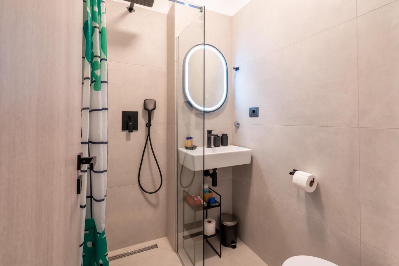 New! D31 Studio W2 Bikes, Sunny Terrace & Parking Rovinj Exterior foto