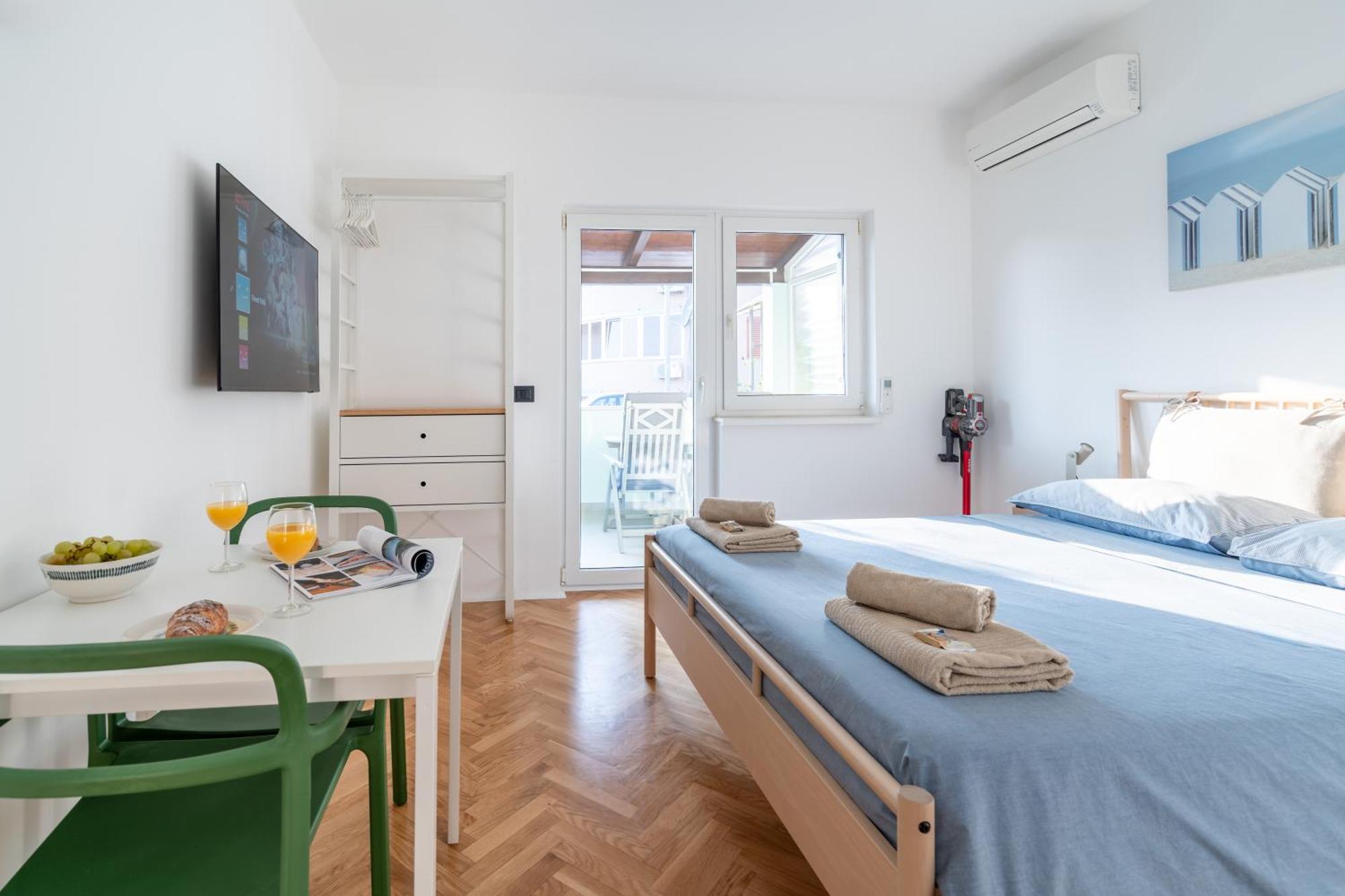New! D31 Studio W2 Bikes, Sunny Terrace & Parking Rovinj Exterior foto
