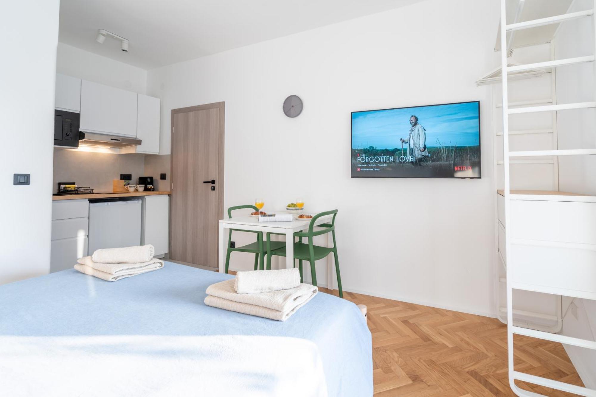 New! D31 Studio W2 Bikes, Sunny Terrace & Parking Rovinj Exterior foto