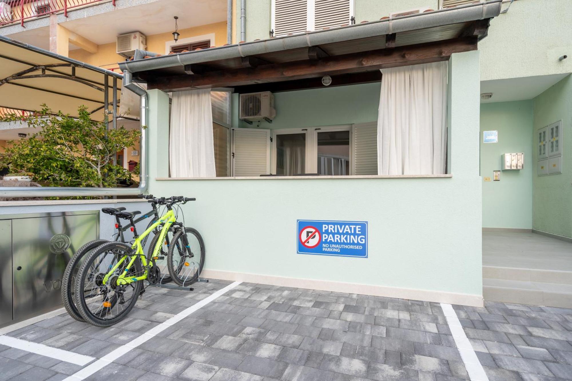 New! D31 Studio W2 Bikes, Sunny Terrace & Parking Rovinj Exterior foto